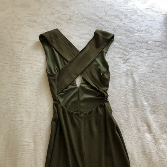 Lovely Day Dress - Picture 3 of 3